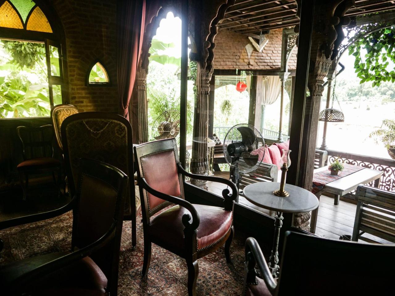 Chateau Orientale Resort Luang Prabang Exterior photo