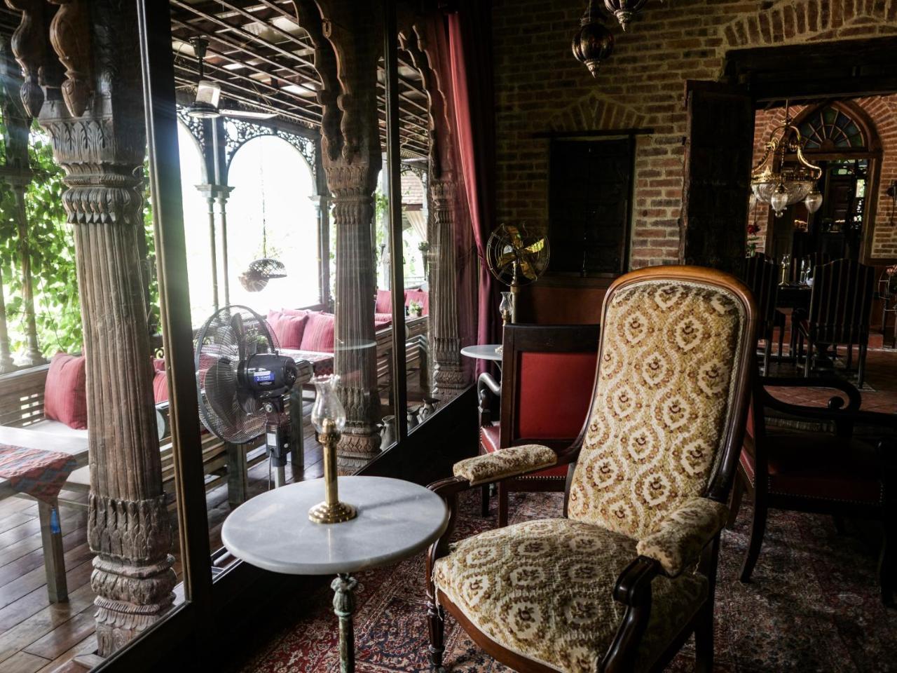 Chateau Orientale Resort Luang Prabang Exterior photo
